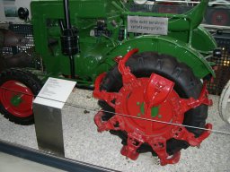 Fahrt Schachthof und Treckermuseum 110